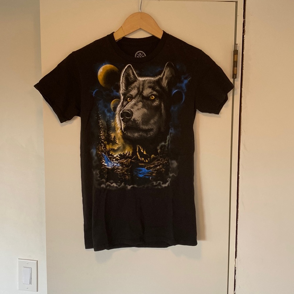 Small wolf shirt